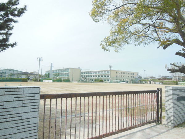 豊田市広田町谷口の土地(豊田市立竜神中学校)