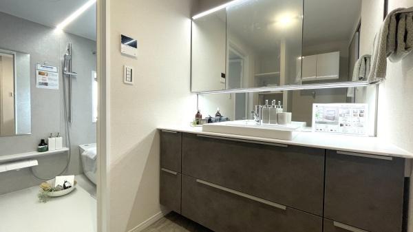 プラウド川名駒方　中古マンション
