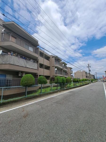 平和が丘住宅10号棟　中古マンション