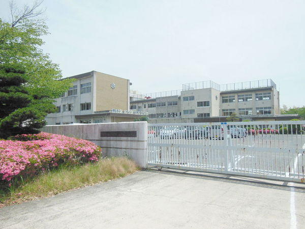 日進市岩崎町阿良池の中古一戸建て(日進市立相野山小学校)