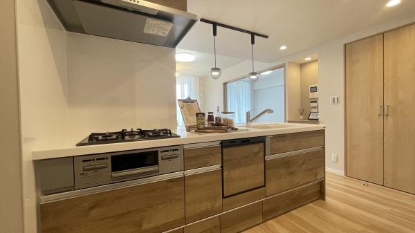 リーデンススクエアザ・シーズ　中古マンション