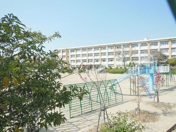 Tステージ若林ウエスト　中古マンション(豊田市立若林西小学校)