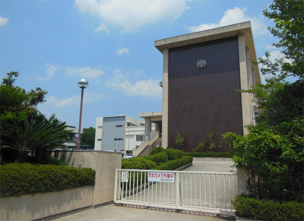 愛知郡東郷町兵庫２丁目の中古一戸建て(東郷町立春木中学校)