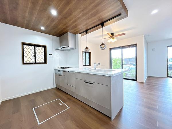 春日井市白山町5丁目　中古戸建