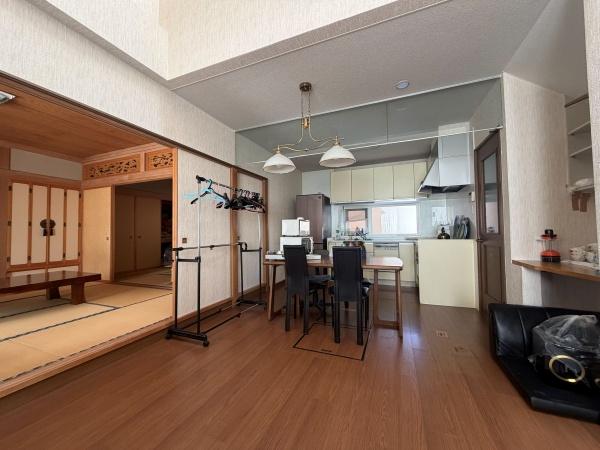 TOMIOKA2300