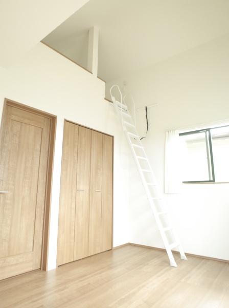 小平市小川町１丁目の新築一戸建