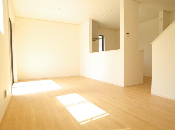 小平市小川東町の新築一戸建