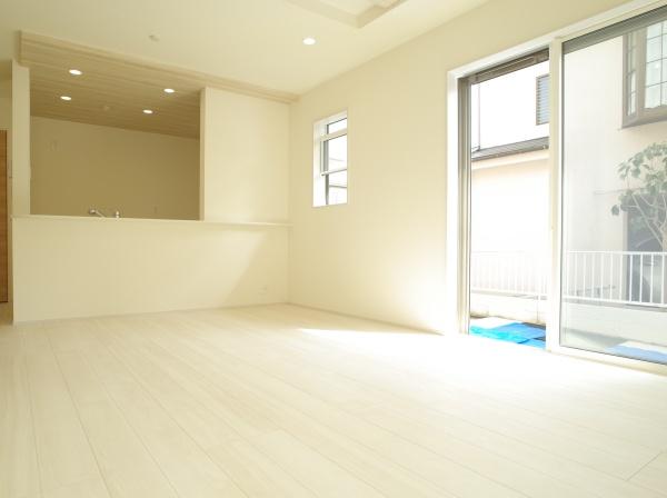 小平市小川町１丁目の新築一戸建