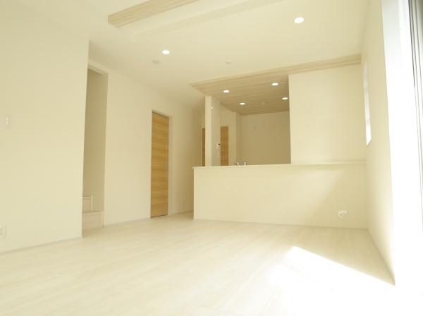 小平市小川町１丁目の新築一戸建