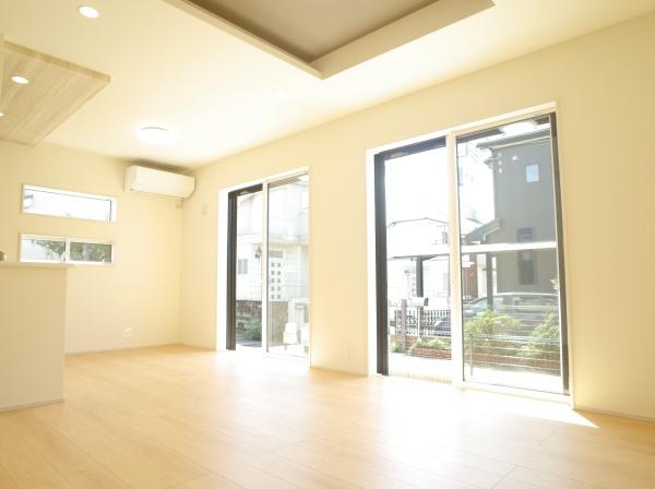 小平市小川町２丁目の新築一戸建