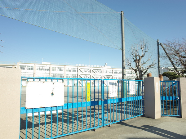 東大和市新堀1丁目の土地(東大和市立第三小学校)