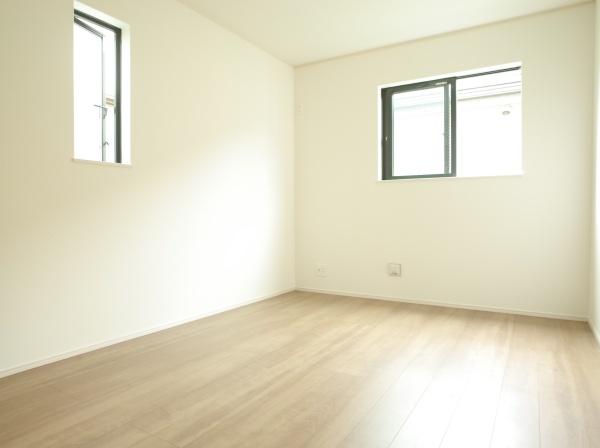 小平市栄町３丁目の新築一戸建