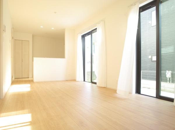 小平市小川町１丁目の新築一戸建