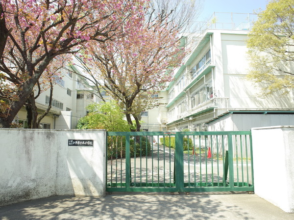 小平市学園西町３丁目の新築一戸建(小平市立小平第十五小学校)
