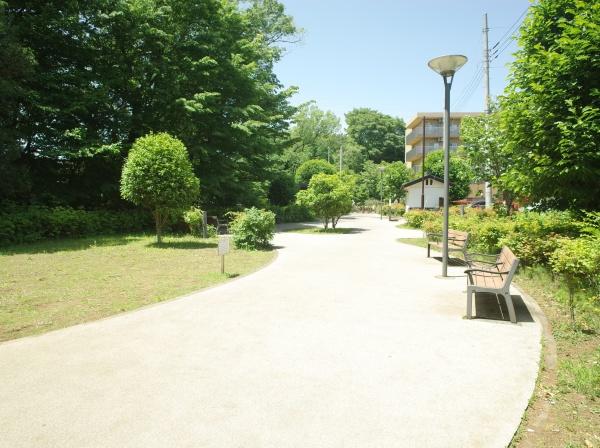 小平市上水新町２丁目の土地(きつねっぱら公園)