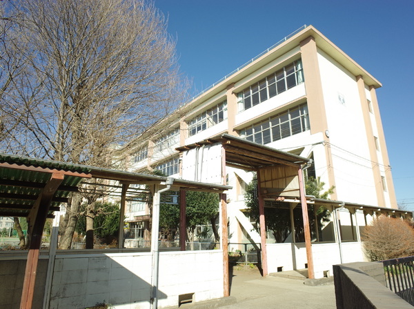 東大和市新堀３丁目の土地(東大和市立第三中学校)