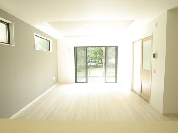 小平市小川町１丁目の新築一戸建