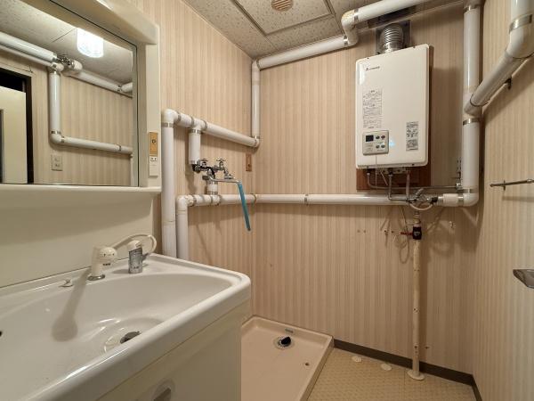 サーム朝里　２階　２０１号室