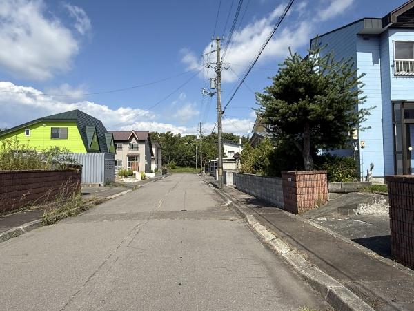 若草４丁目　建築条件無し　解体更地渡し相談可