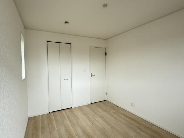 信濃４丁目　２号棟　新築戸建