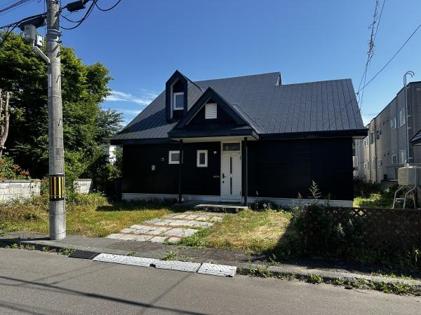 桂木４丁目　平屋風木造２階建４ＬＤＫ