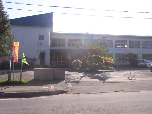 恵庭市美咲野２丁目の中古一戸建て(恵庭市立柏小学校)