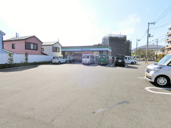 大和市柳橋５丁目２期　新築分譲2号棟(ファミリーマート大和柳橋三丁目店)