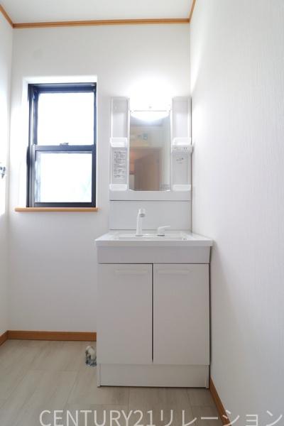 厚木市鳶尾５丁目の中古一戸建て