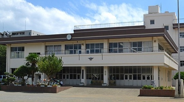 ライオンズマンション南林間第2(座間市立旭小学校)