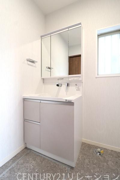 厚木市下依知１丁目の中古一戸建て