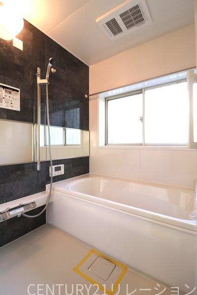 厚木市下依知１丁目の中古一戸建て