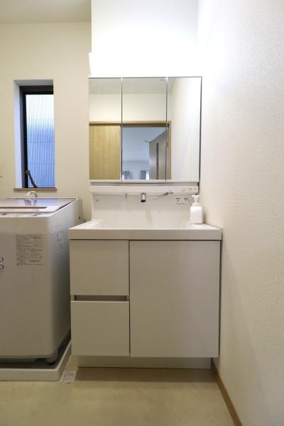 座間市入谷西４丁目の中古一戸建て