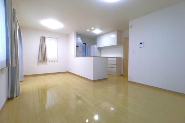 座間市入谷西４丁目　中古一戸建