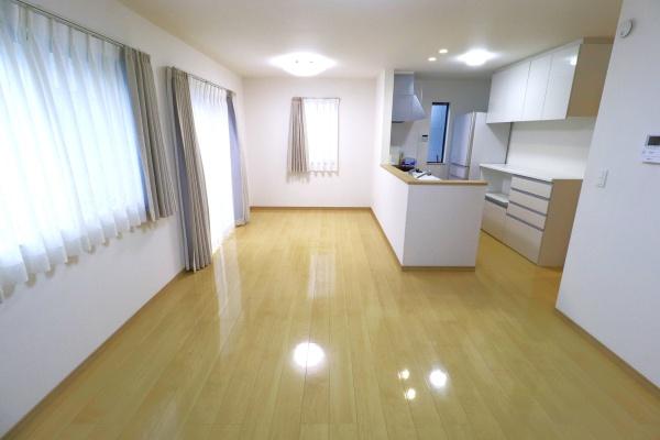 座間市入谷西４丁目の中古一戸建て