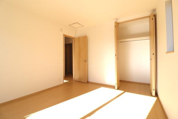 綾瀬市深谷上６丁目の新築一戸建