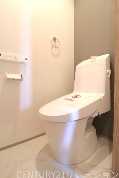 座間市東原2丁目の新築一戸建(トイレ)