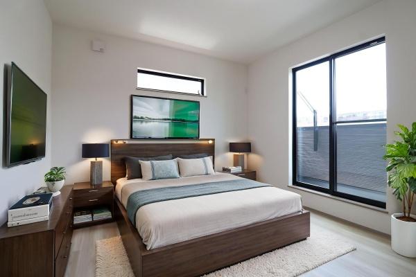 座間市東原2丁目の新築一戸建(洋室)