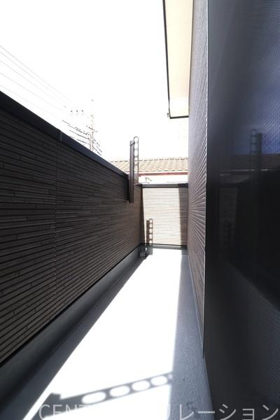 座間市東原2丁目の新築一戸建(バルコニー)