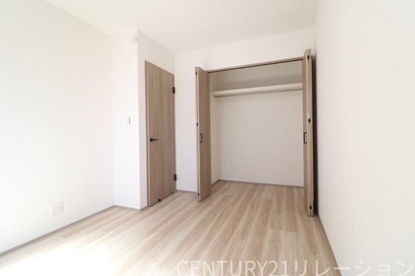 座間市東原2丁目の新築一戸建(洋室)