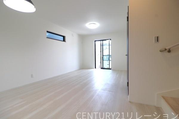 座間市東原２丁目の新築一戸建