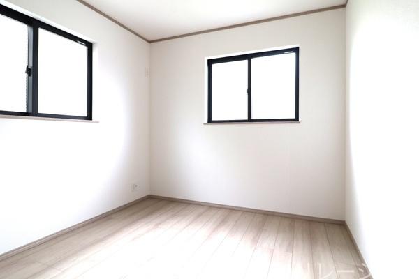 綾瀬市寺尾本町1丁目新築一戸建て