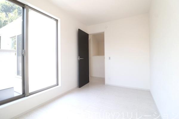 座間市入谷西３丁目　新築一戸建　２号棟