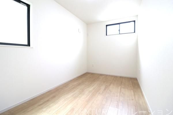 高座郡寒川町岡田5丁目 新築一戸建 2号棟(洋室)