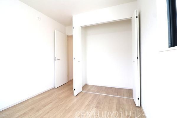 綾瀬市深谷中3丁目1期 新築分譲1号棟(収納)