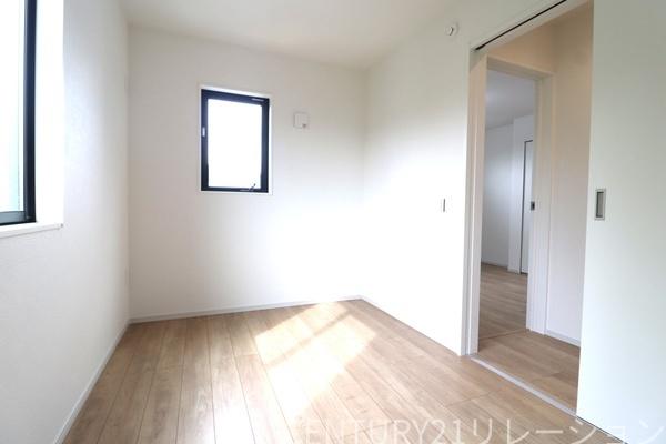 綾瀬市深谷中3丁目1期 新築分譲1号棟(洋室)