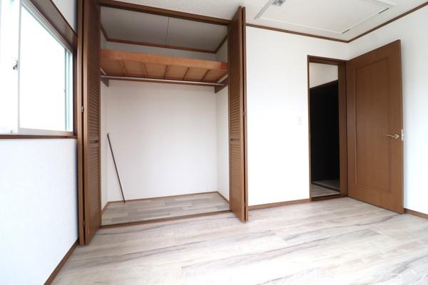 綾瀬市小園南１丁目の中古一戸建て