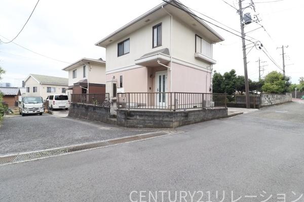 綾瀬市早川新築一戸建て(前面道路含む現地写真)