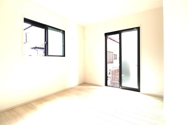 綾瀬市寺尾本町1丁目1期新築分譲2号棟(洋室)