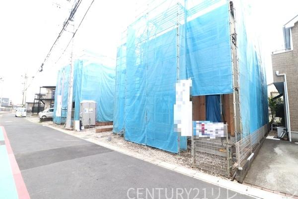 綾瀬市上土棚北3丁目新築分譲1号棟(前面道路含む現地写真)