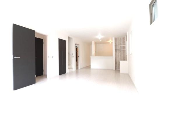 海老名市中野1丁目1期 新築分譲1号棟(リビング)